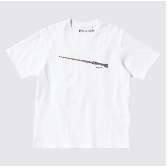 Tshirt Uniqlo Harry Potter Wand |   Harry Potter UT Kaos Lengan Pendek