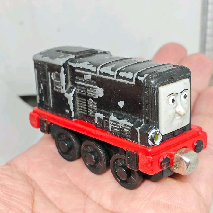 Thomas and Friends Diecast Magnet Metal Engine Gordon Original Mattel Take Along Junk Matot PrideToy