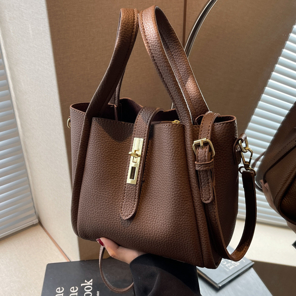 Tas Selempang Wanita Kapasitas Besar Tas Kerja Wanita