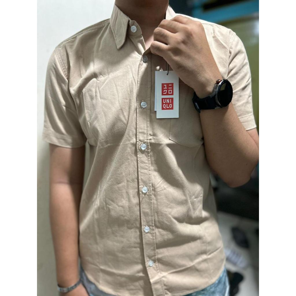 Kemeja Uniqlo Lengan pendek | Kemeja Pendek Pria Kekinian | kemeja Lengan Pendek Slim Fit