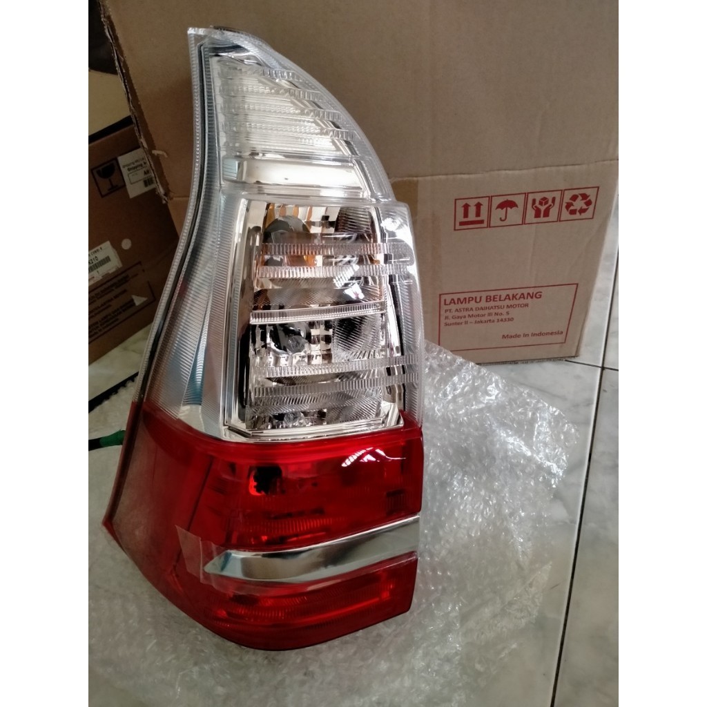 stoplamp / lampu belakang avanza xenia 2019 2020 2021 ori - kanan