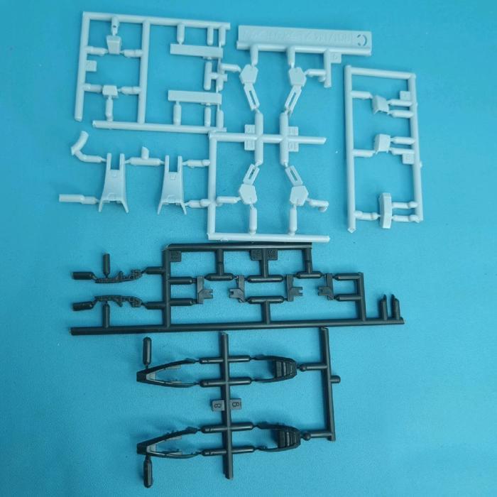 RG 1/144 Build Strike Gundam Full Package/Aile Strike Junk Parts