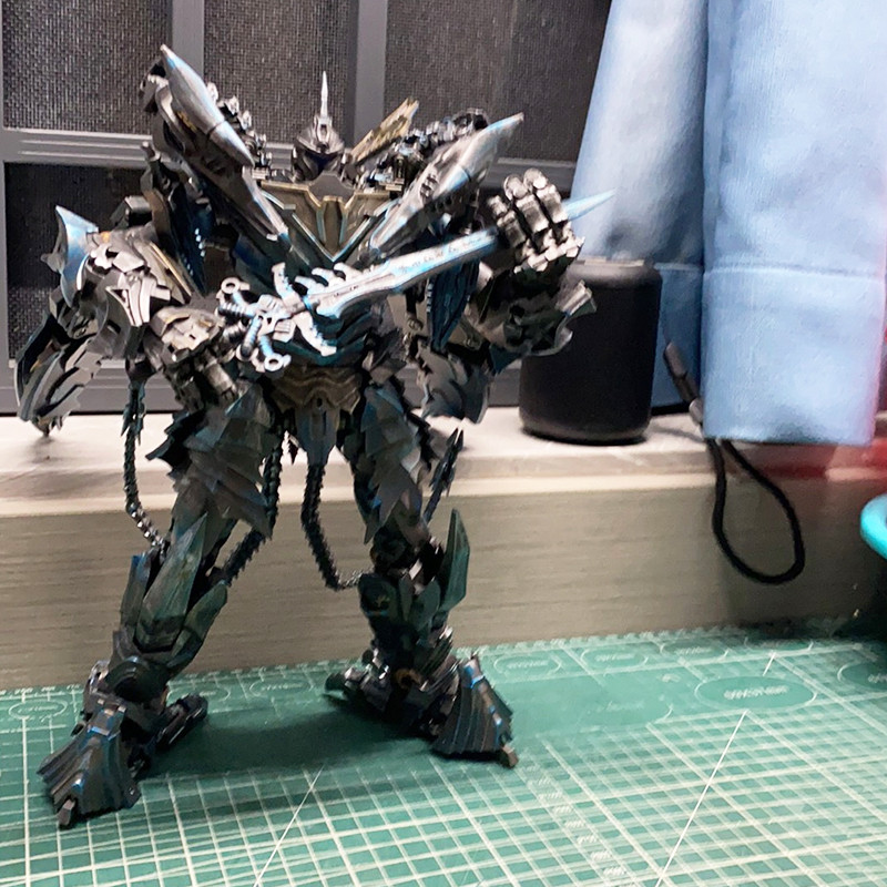  BAIWEI Transformation TW-1104 TW1104 Strafe Robot Swoop Action Figure 27CM Wing Dragon Model nobot