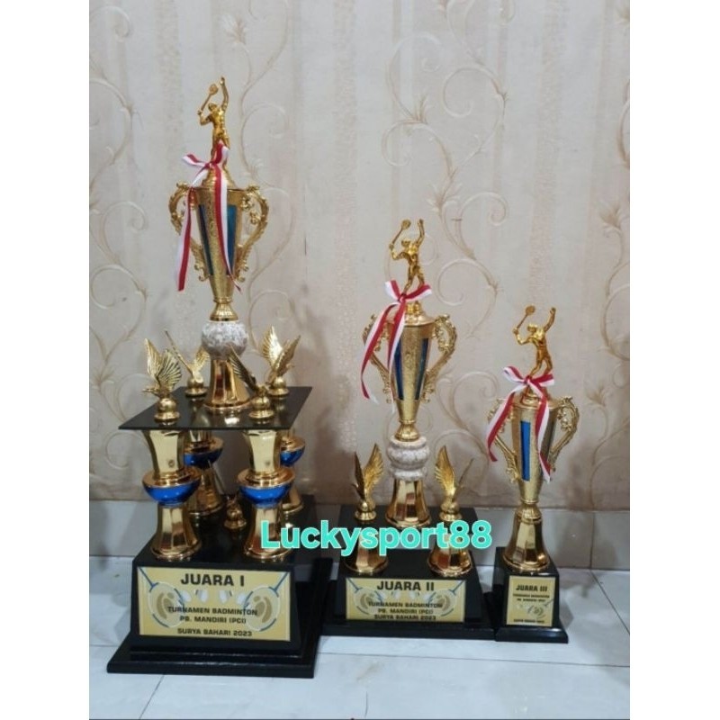 trophy Piala 4kaki cock badminton bulutangkis 1 set