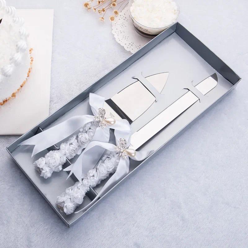 Practical Gift European Knife and Fork Set Gift Cake Knife Spatula Diamond Bow Design Luxurious Wedd