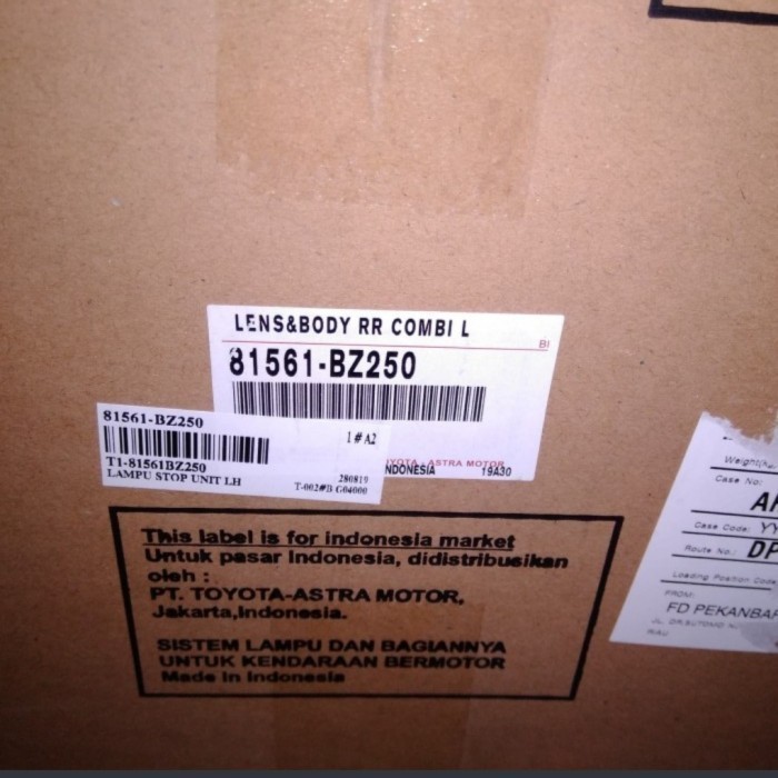 Stoplamp Grand Avanza Veloz 2016 2017 2018 Original Toyota - kanan