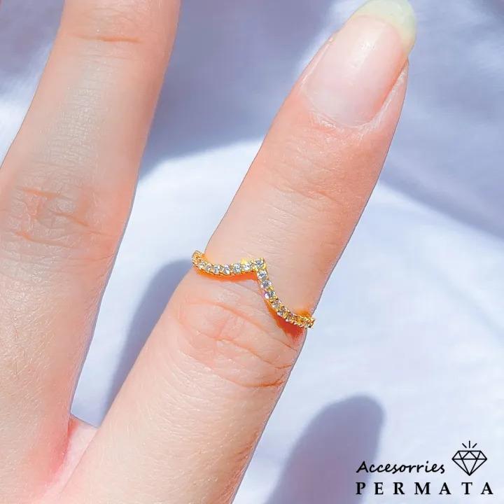 Cincin Fuji Titanium Viral Murah Permata V Perhiasan Wanita Simple Ala Korea Terbaru (adjustable)