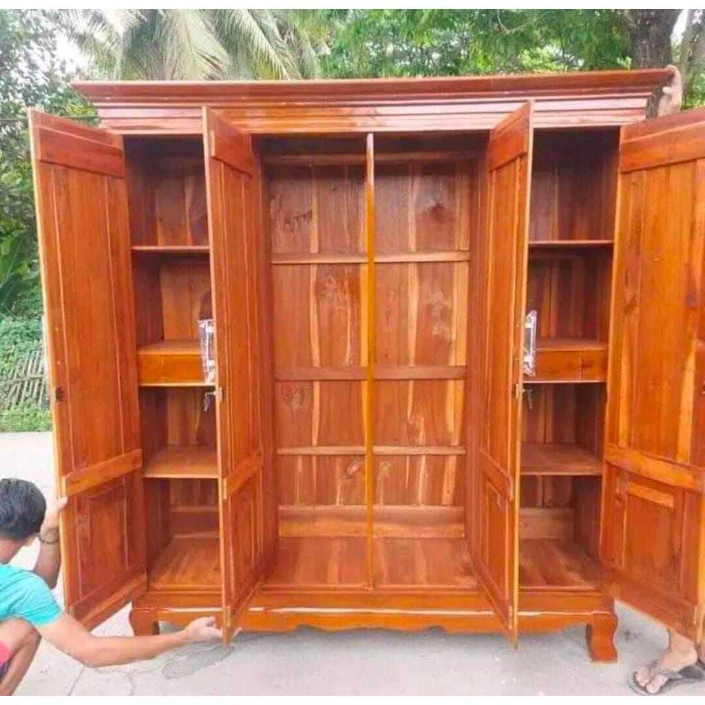 LEMARI PAKAIAN 4 PINTU/LEMARI KAYU 4 PINTU