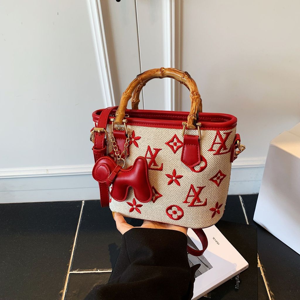 Tas kecil tas bahu messenger fashion wanita keluar tas ember