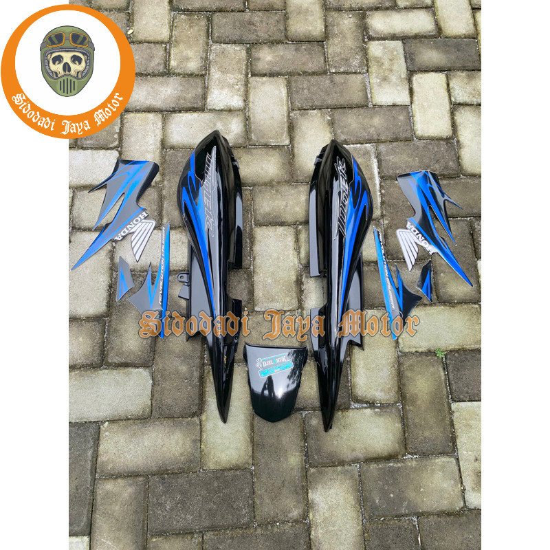 Cover Body Tiger REVO Tirev Set Stripping Hitam Biru