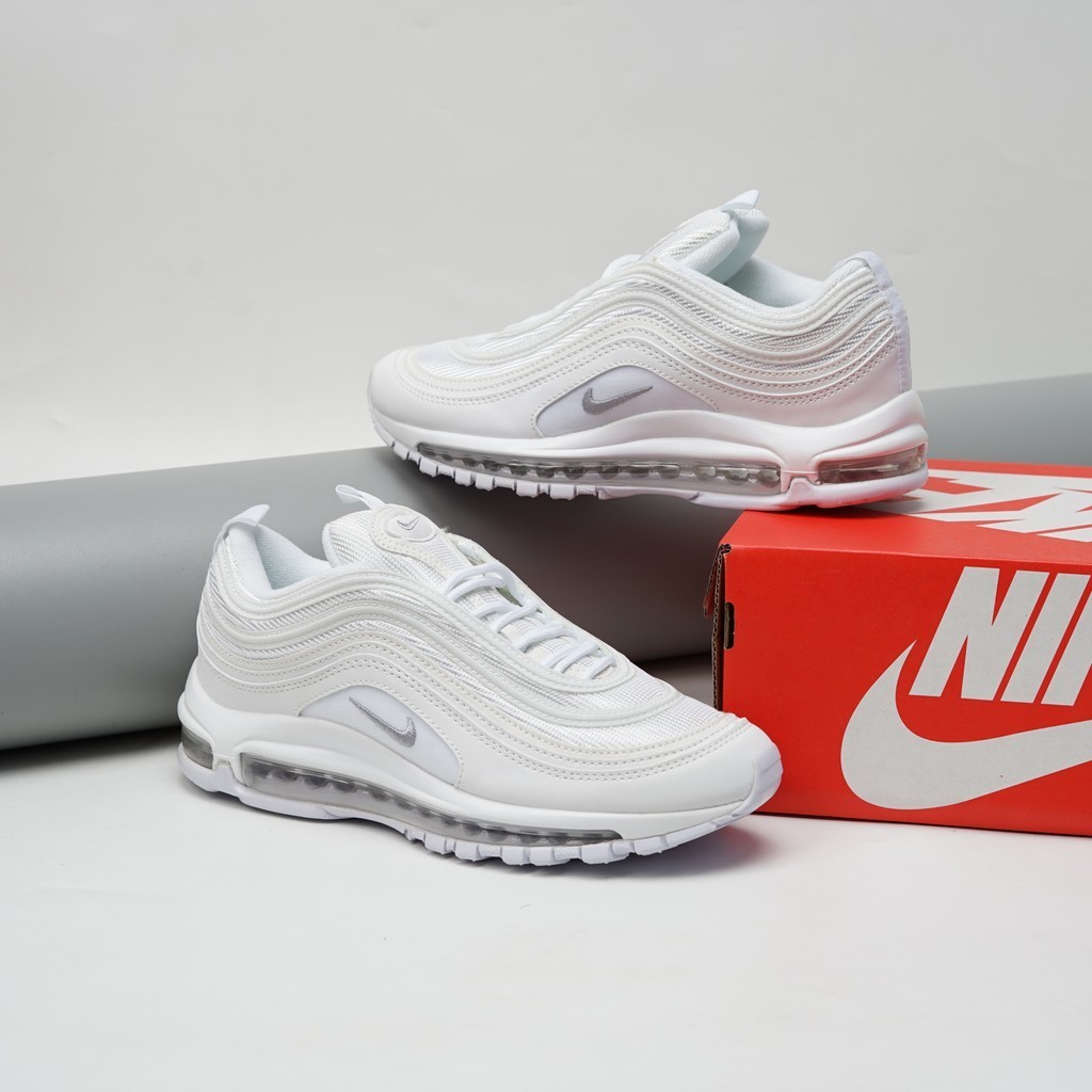 AM 97 Triple White