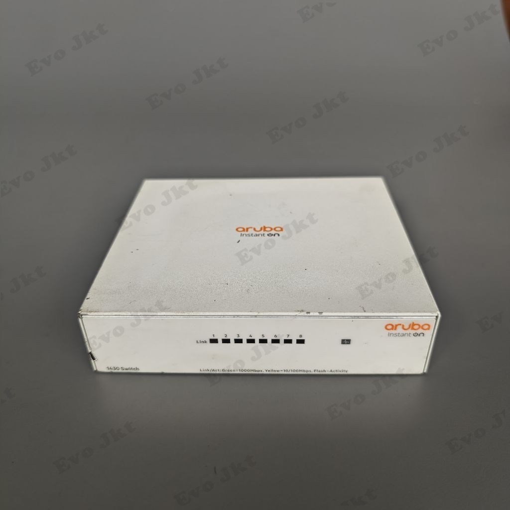 HPE R8R45A Aruba Instant On 1430 8G Switch