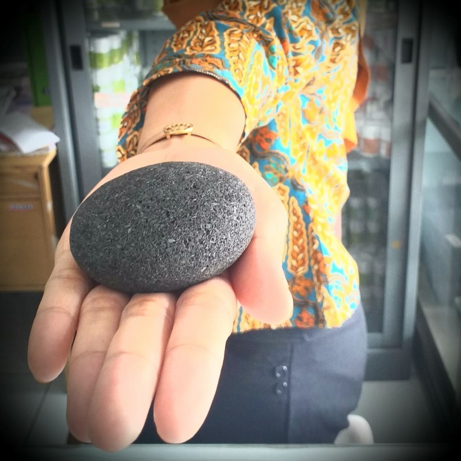 jual batu kali pembersih daki