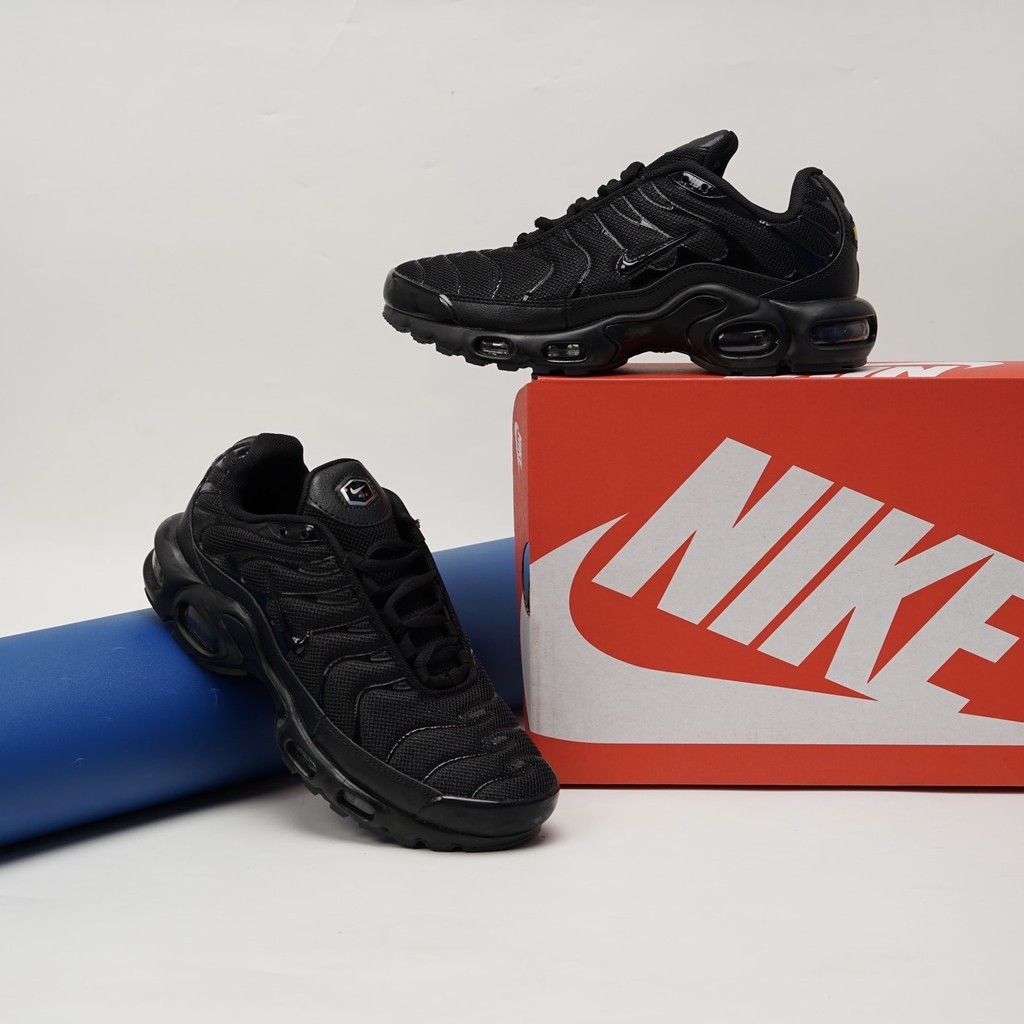 Air Max Plus TN Triple Black