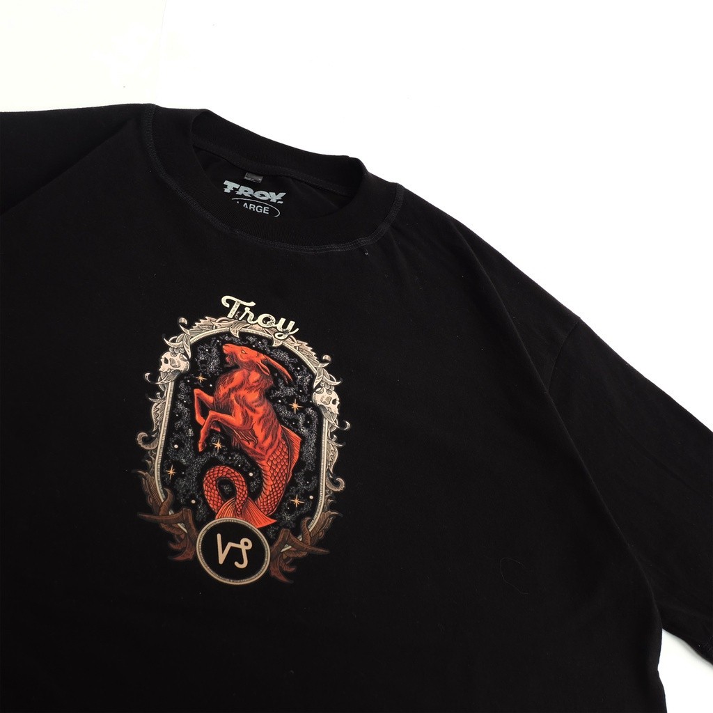 Troy Company T-Shirt Kaos Hitam Zodiac Series Zodiak Capricorn MT 2063
