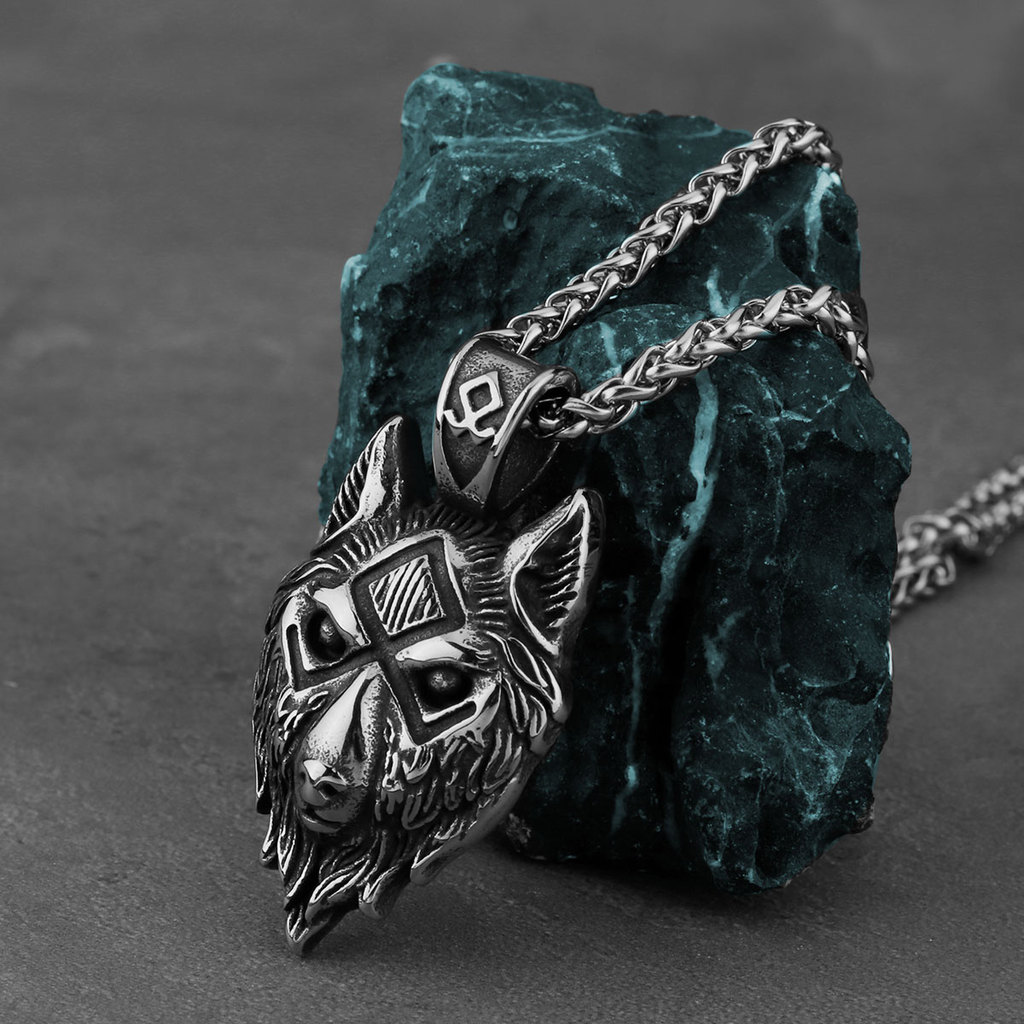 Handmade Viking Wolf Head Retro Pendant Necklace Men's Stainless Steel Punk Rock Necklace Jewelry Wh