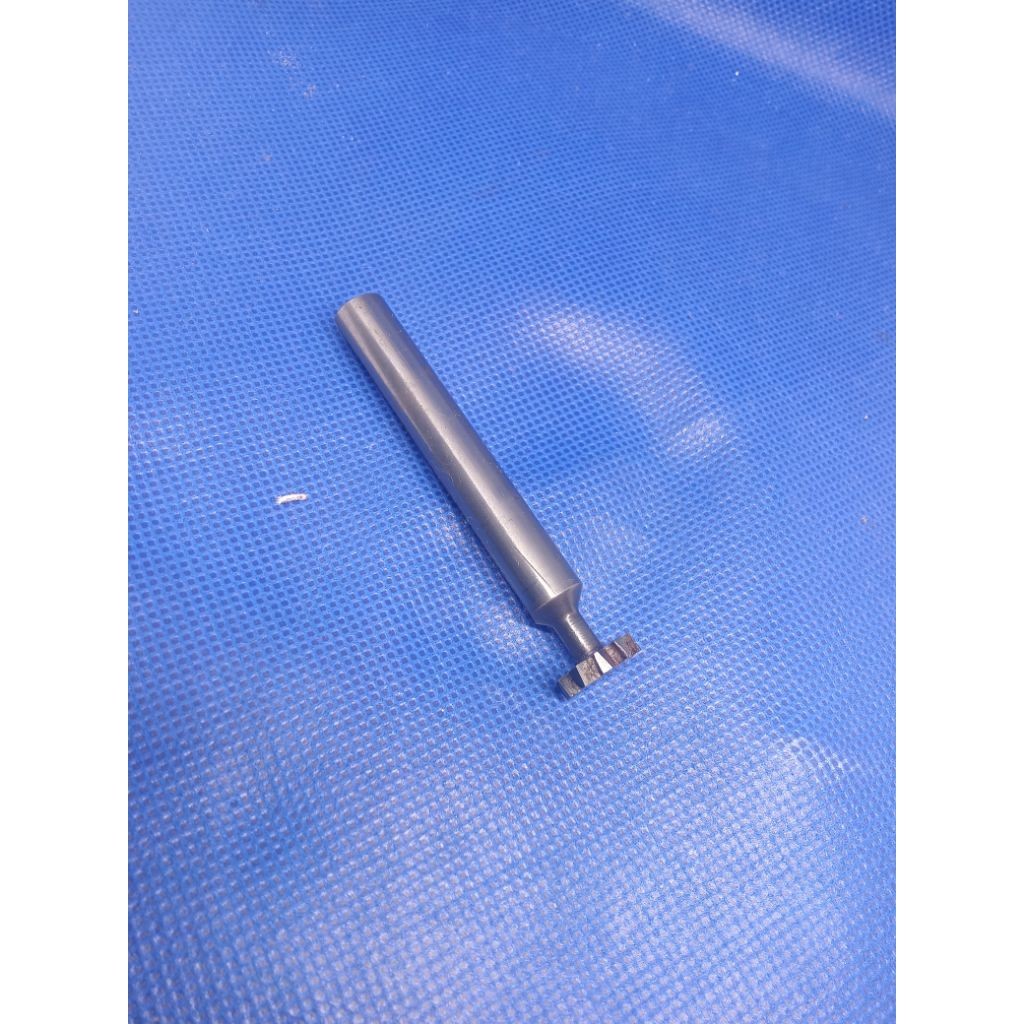 GILISHOP T slot 13 x 3 Carbide cutter t slot 13 x 3 x 10 x 70 mm bekas mulus