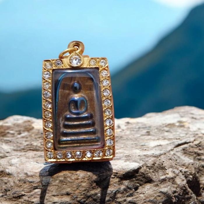 SOMDEJ WAT RAKHANG WEALTHY