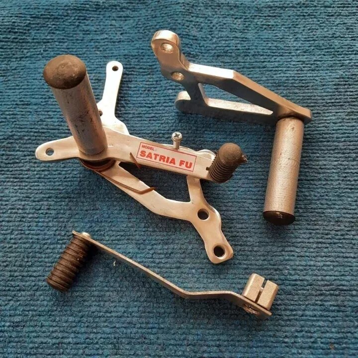underbone satria Fu karbu atau cukilan gigi satria Fu karbu