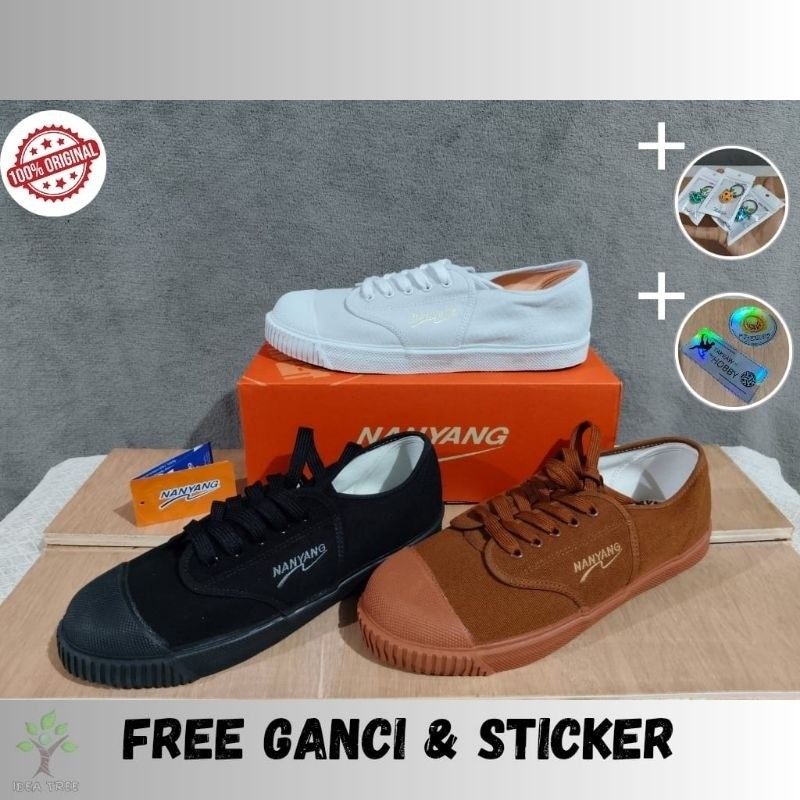 7.7 SEPATU NANYANG TAKRAW ORI