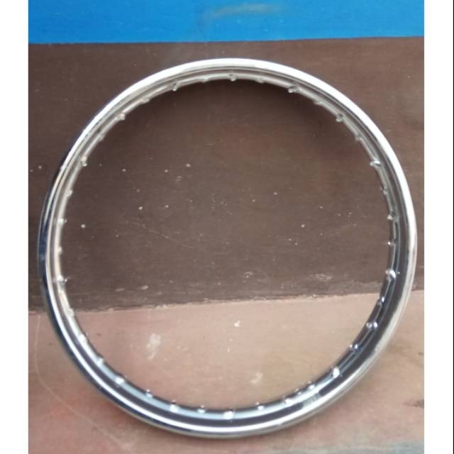 Velg motor belakang bebek Supra revo Smash dll