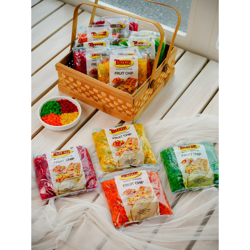 Trixie Sukade Fruit Chip 250 Gr Cemilan Buah Kering Premium