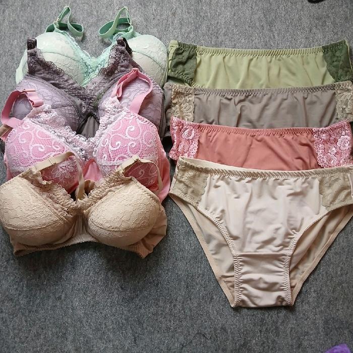 Paket Hemat 100rb 4BH+4CD Set Pakaian Dalam Wanita Dewasa_ Bra Setelan - random, 34, L