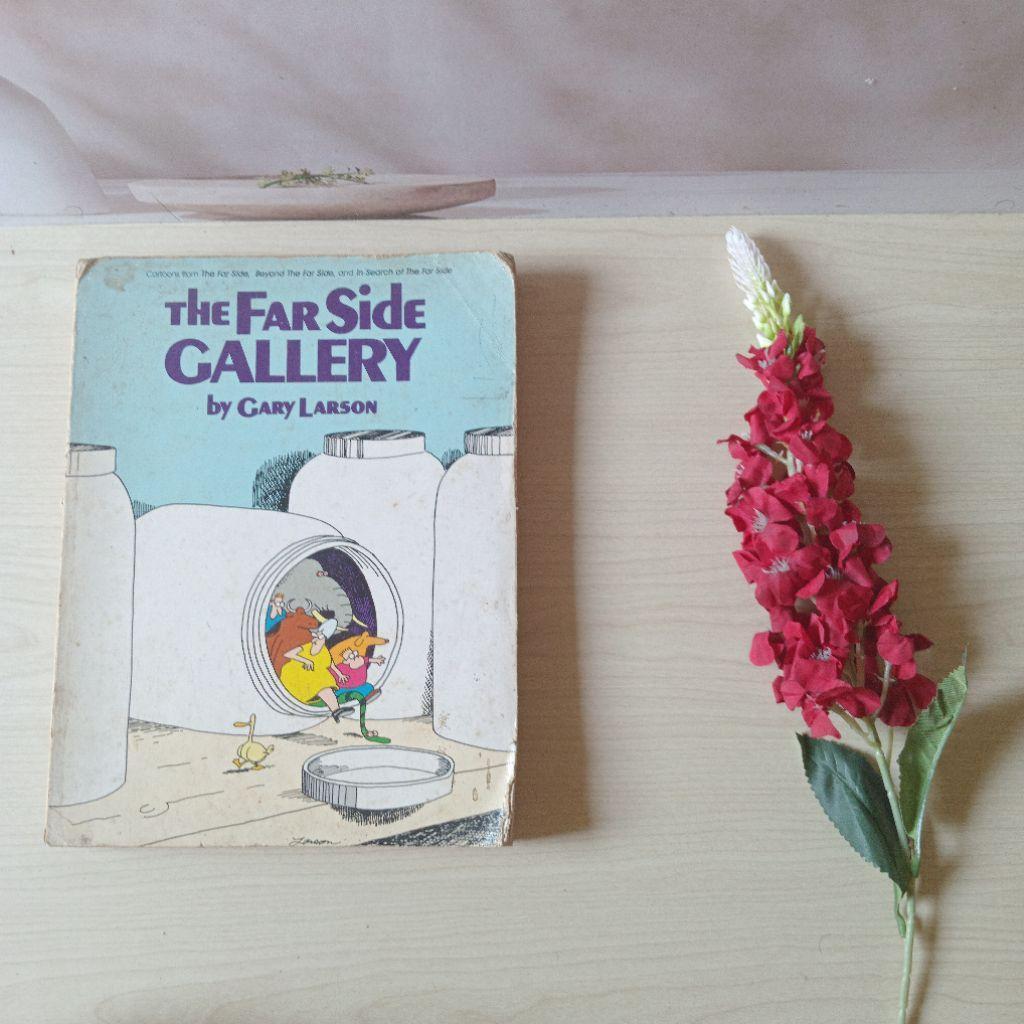 Buku The Far Side Gallery by Gary Larson