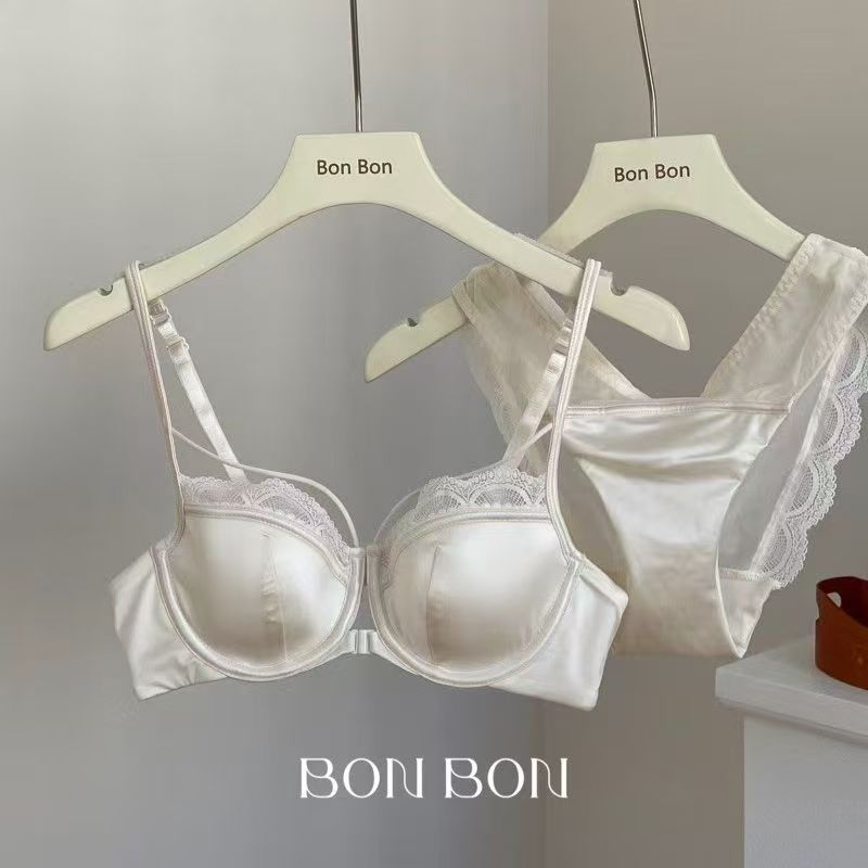 Set bra renda halus dengan kancing depan untuk payudara berukuran besar, bra push-up dan bra berkawa