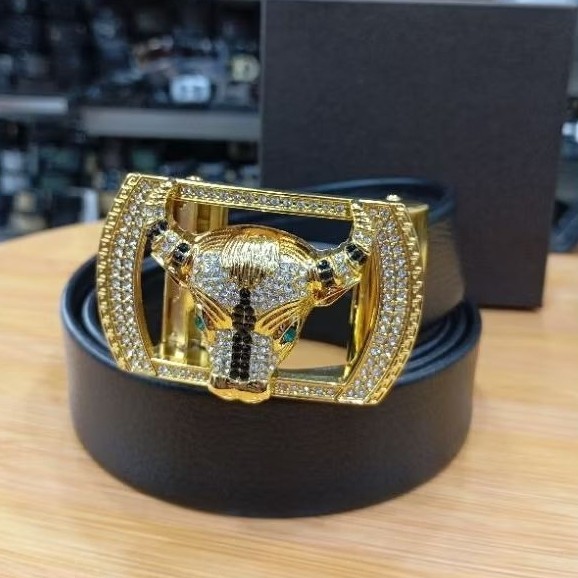 ikat pinggang import  pria gesper kepala besi bahan kulit hitam import