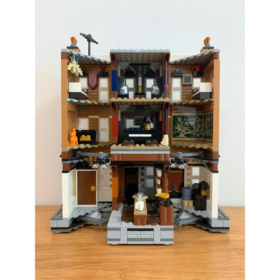 1083PCS NEW Magic World of Wizards Classic Movies Grimmauld Place Building Blocks Toys For Kids Gift