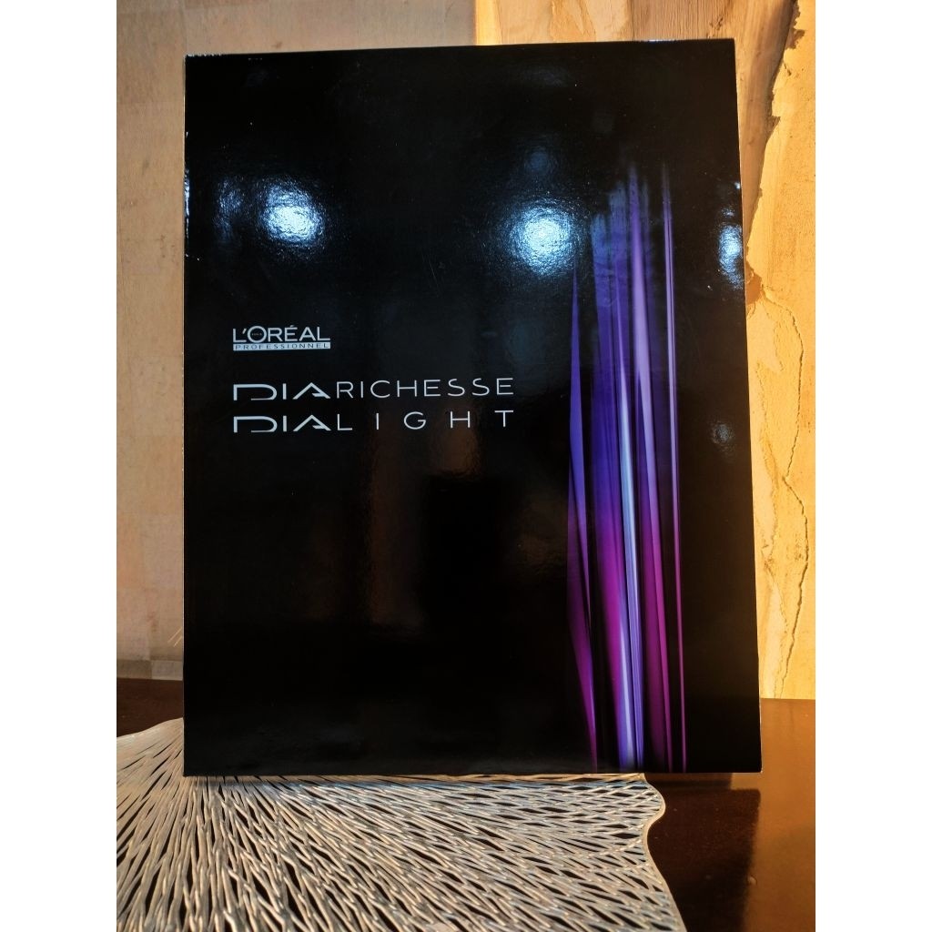 buku katalog cat rambut rambut/buku katalog warna DIA RICHESE/DIA LIGHT /Buku salon buku cat rambut 