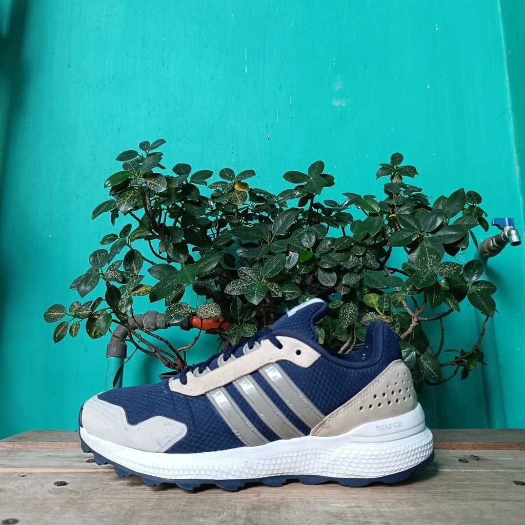 sepatu gunung treking trailrunning outdoor 4d1d45 size 40 second