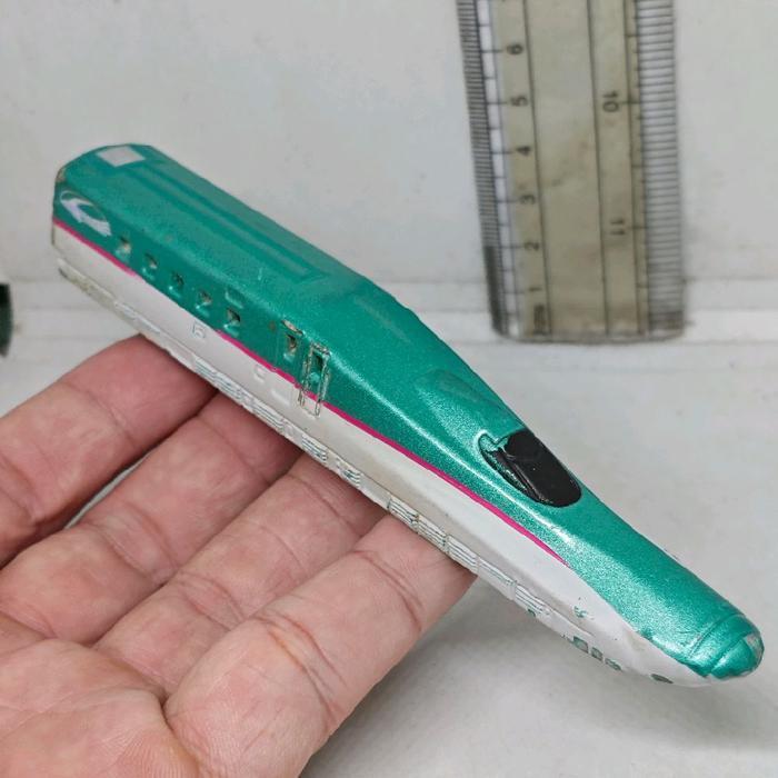 Tomica Tomy Diecast Shinkansen Series 700 Long Type No.132 E5 Series Shinkansen Hayabusa 1 : 198 Ori