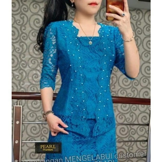 FN BLUS KARTINI PAYET/KEBAYA BROKAT KUTU BARU PESTA BATAK