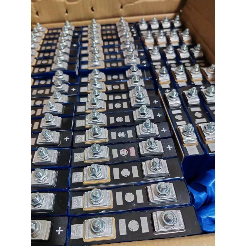 Swallashop.Id Baterai Lifepo4 3.2V 30Ah/50Ah Elektrik Baterai Lithium Lifepo4 3.2V 200Ah Discharge