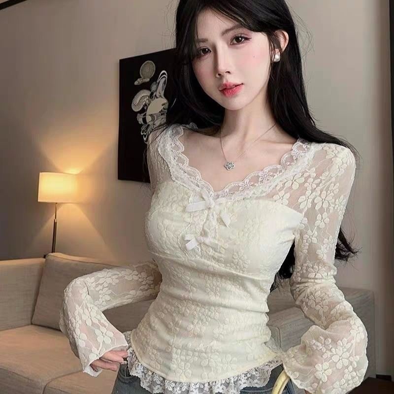 Atasan Cream Brukat Flower Sexy Gaya Cewek Korea M706