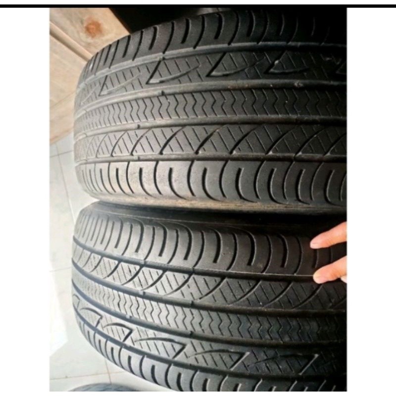 Ban Mobil Merek Achilles Ukuran 215 55 R17 Tubeles