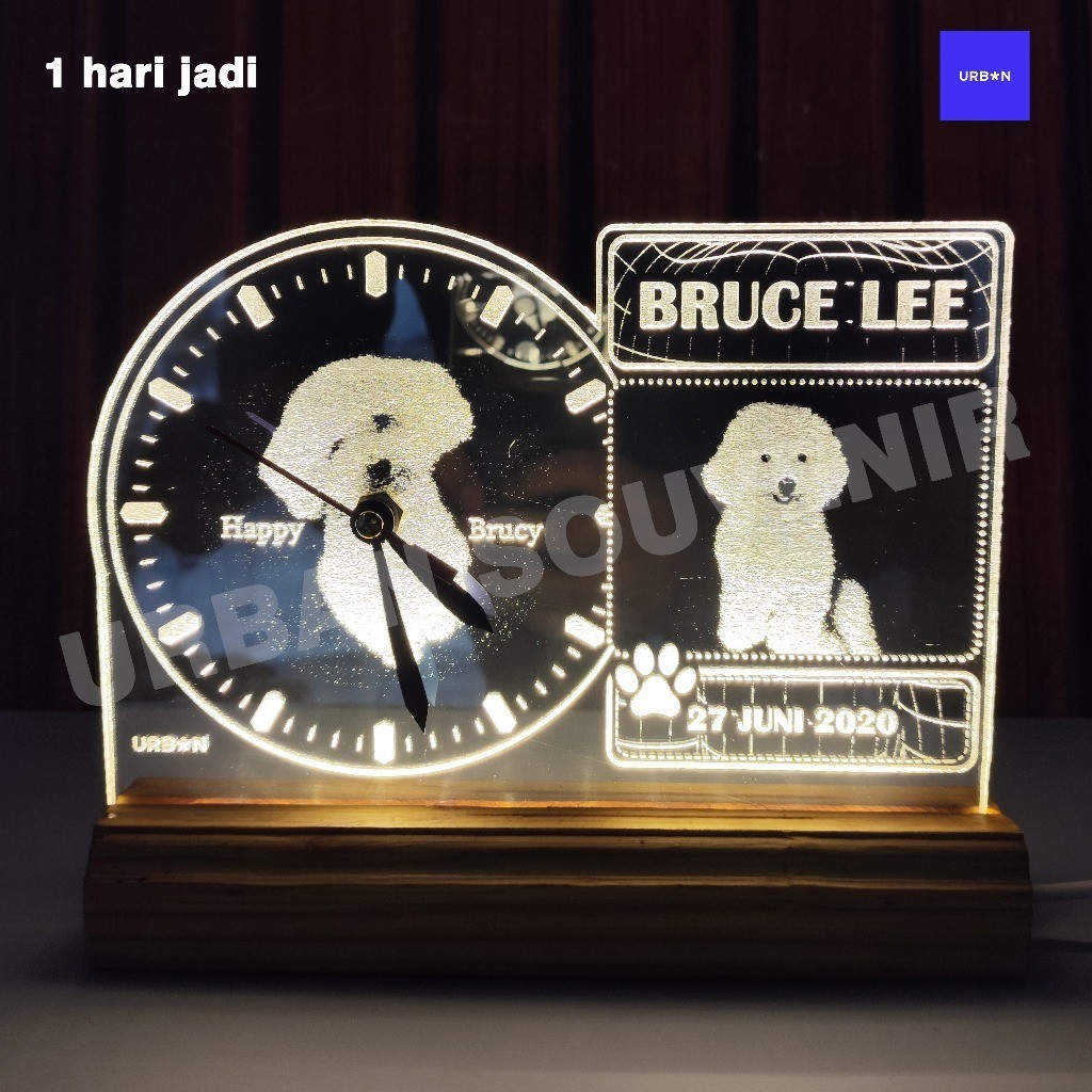 URBAN Akrilik LED Stand Kayu Hiasan Meja sudah dapat Jam Bisa Custom Foto atau Tulisan