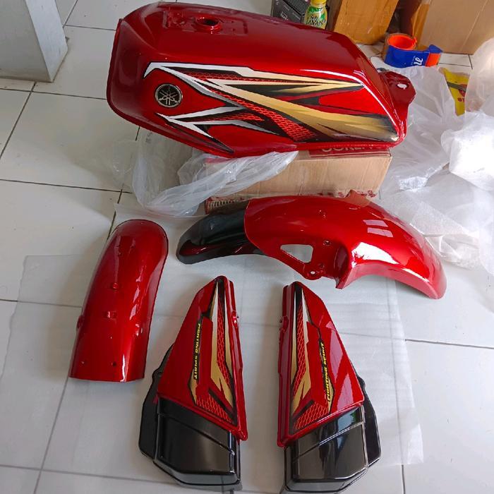 BODY SET TANGKI YAMAHA RX KING BODI FULLSET RX KING TAHUN 2005 WARNA MERAH STRIP GOLD