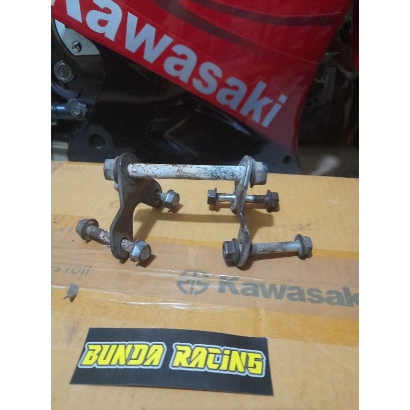 Mesin Bawah Ninja R ninja SS breket mesin bawah