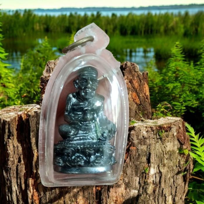 ROBLOR LP THUAD LUCKY AND PROTECTION