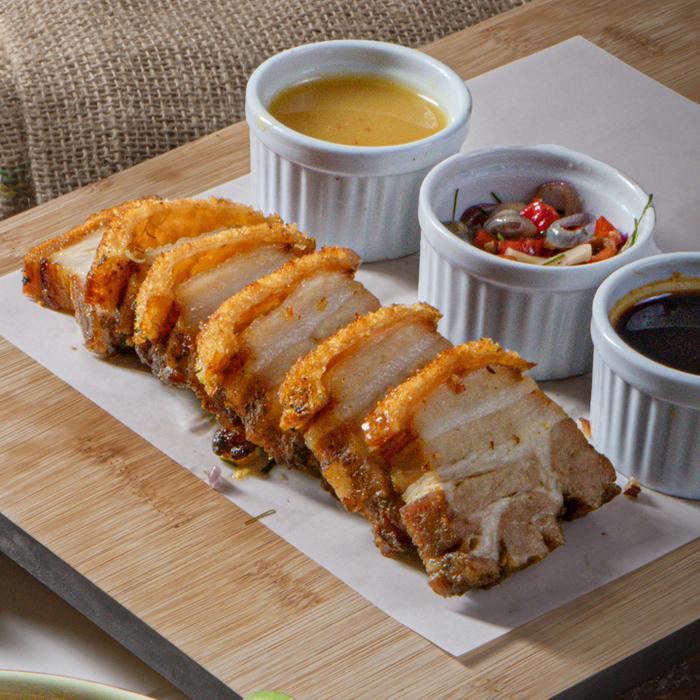 CRACKLING Ready To Eat Crispy Pork Belly 250Gr Babi Panggang / Pork Belly / Sio Bak / Babi Kulit Gar