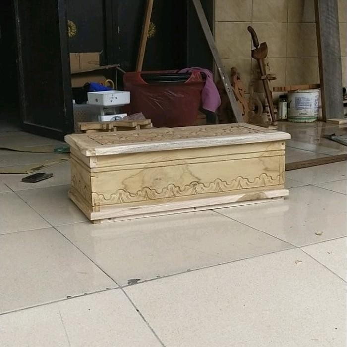 Kotak penyimpanan pusaka, kotak kris ukir jati          -ElokArt-