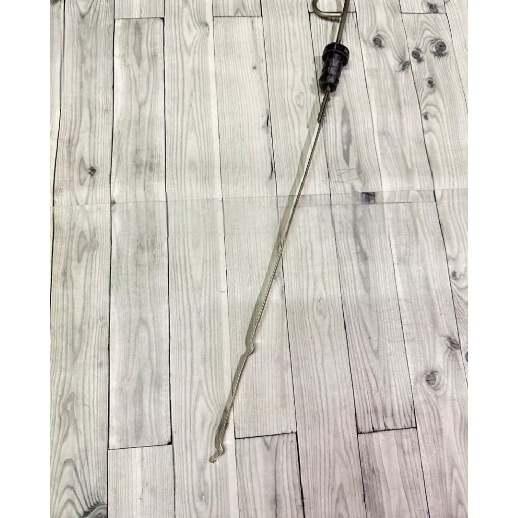 Colokan Oli NISSAN RF8 Pengukur Oli NISSAN RF8