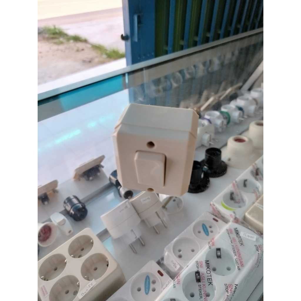 BROCO OB SAKLAR ENGKEL SEGI CREAM tunggal tempel kayu single -16210 - ABH