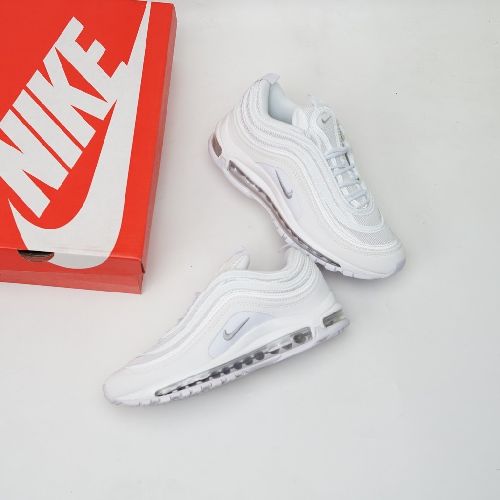 AM 97 Triple White