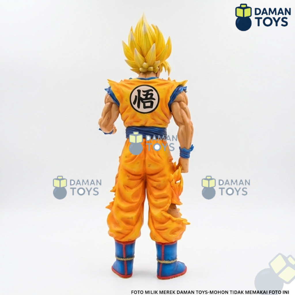 URBANZENT - Action Figure Dragon Ball Z Son Goku 45 cm Super Saiyan SMSP Battle Damage