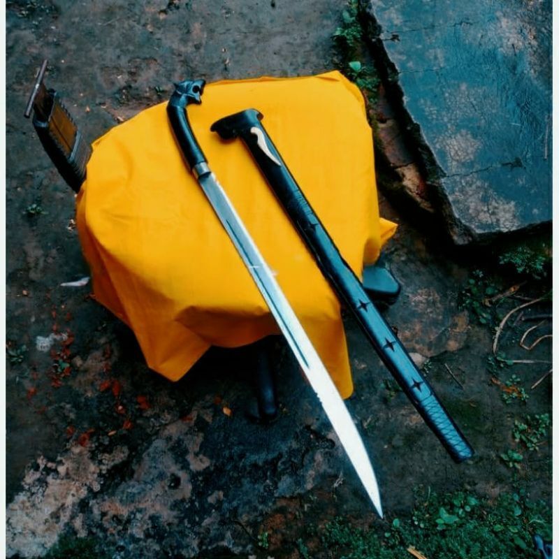 golok panjang macan hitam bahan baja per tajam asli khas cibatu 82cm