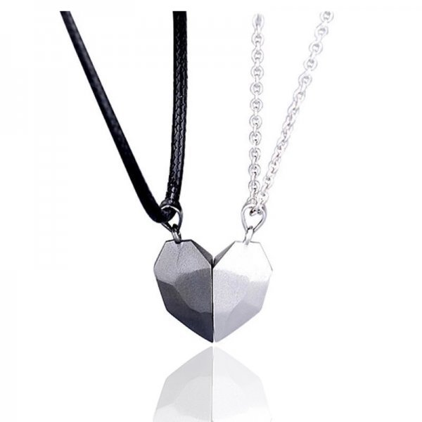 Minimalist Lovers Matching Friendship Love Heart Pendant Necklace Magnetic Distance Couple Necklace 